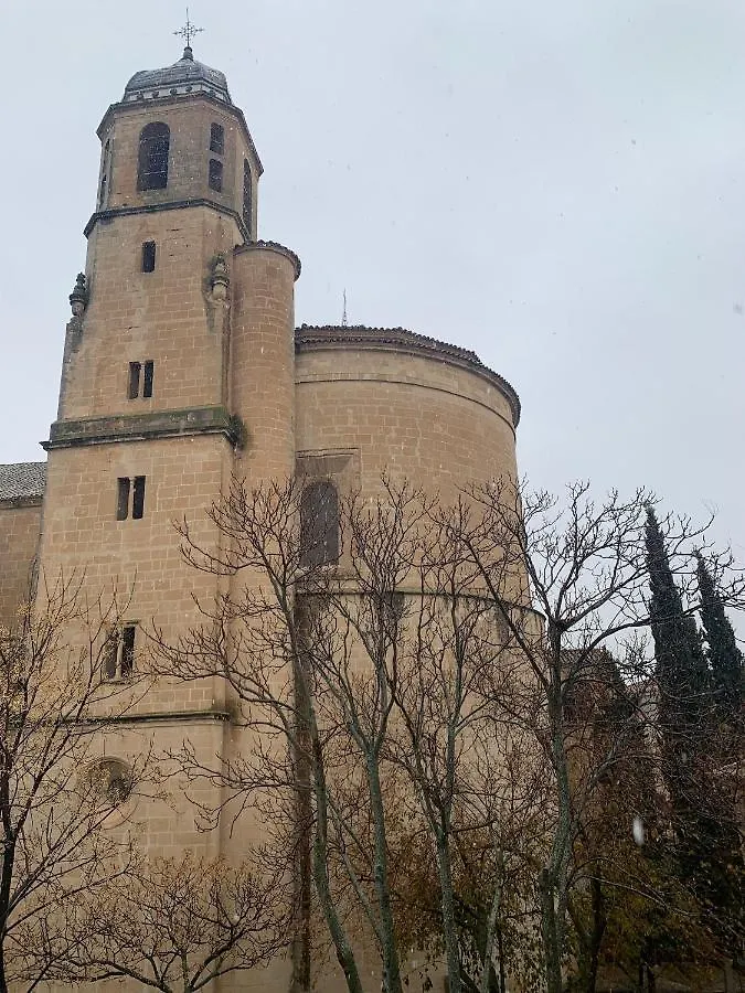 Vivienda Con Fines Turisticos La Barbacana Del Salvador Úbeda