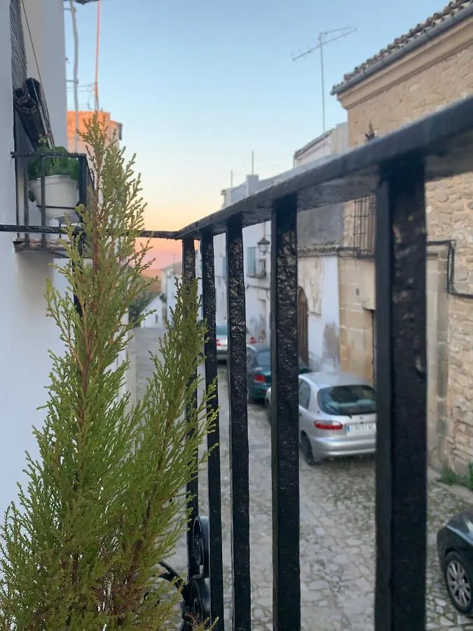 Vivienda Con Fines Turisticos La Barbacana Del Salvador Úbeda 0*,